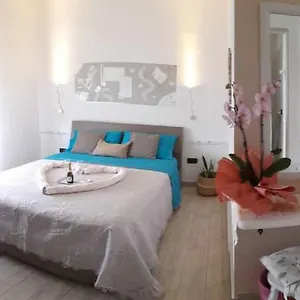 Residenza La Ferula Apartrooms Affittacamere